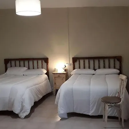 One Bedroom Chalet With Shared Pool Terrace And Wifi At Domek alpejski Sieso de Huesca